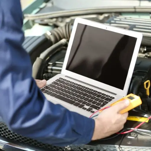 แพ็คเกจ Platinum เป็นบริการที่ครบครันและละเอียดที่สุดสำหรับการตรวจสอบรถยนต์