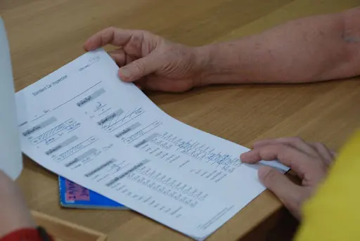 ซื้อรถมือสองต้องดูอะไรบ้าง? 15 เช็คลิสต์สำคัญที่ต้องรู้ก่อนโอน