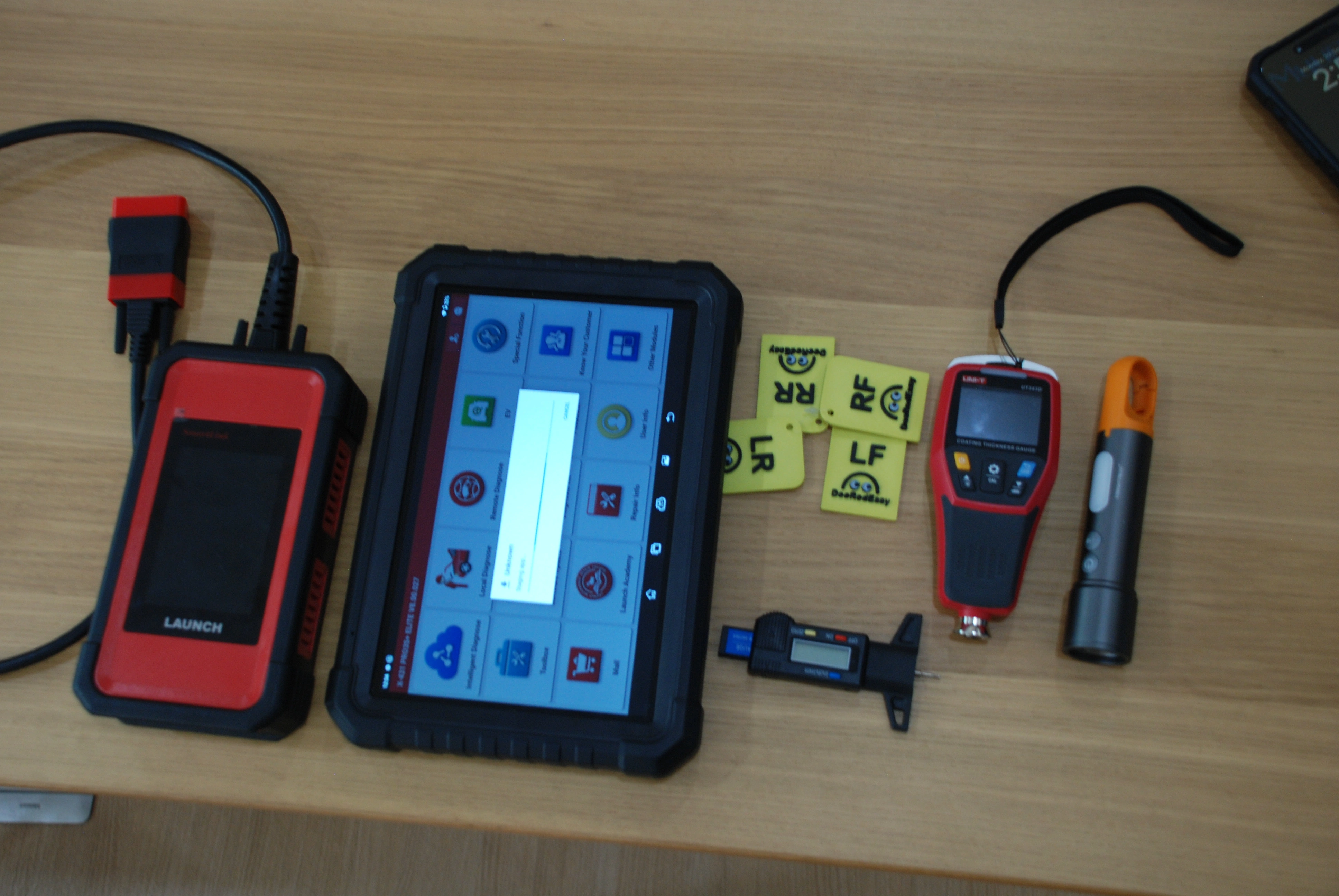 อุปกรณ์ตรวจสภาพรถสำหรับค่าบริการตรวจรถยนต์มือสอง