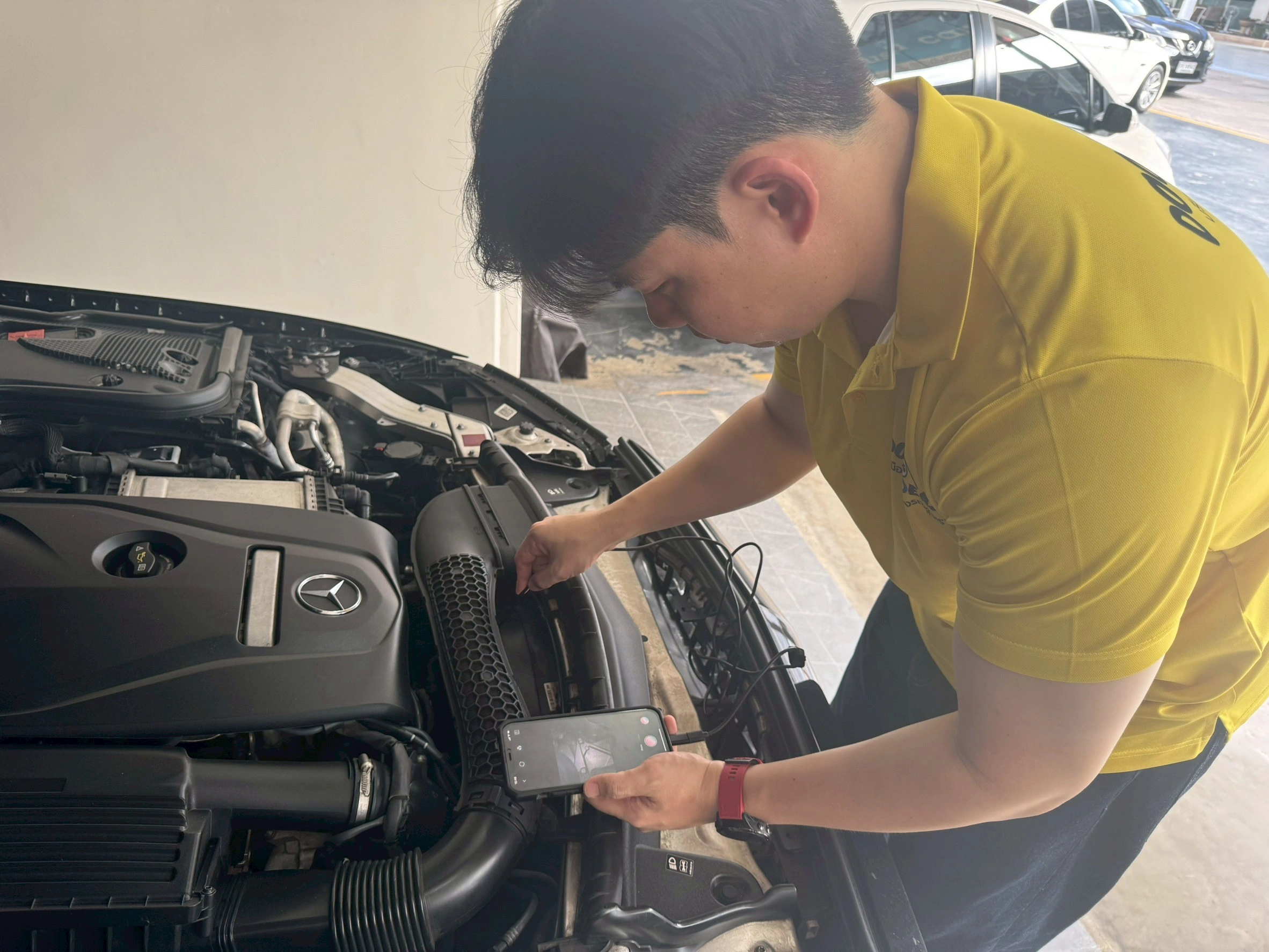 ผู้เชี่ยวชาญตรวจรถก่อนคิดค่าบริการตรวจรถยนต์มือสอง